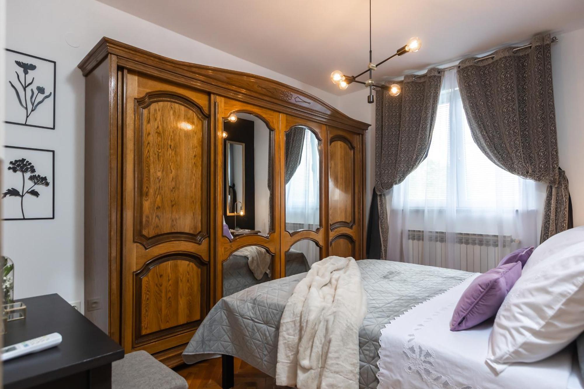 Deluxe Apartment Roma อิโมตสกี ภายนอก รูปภาพ