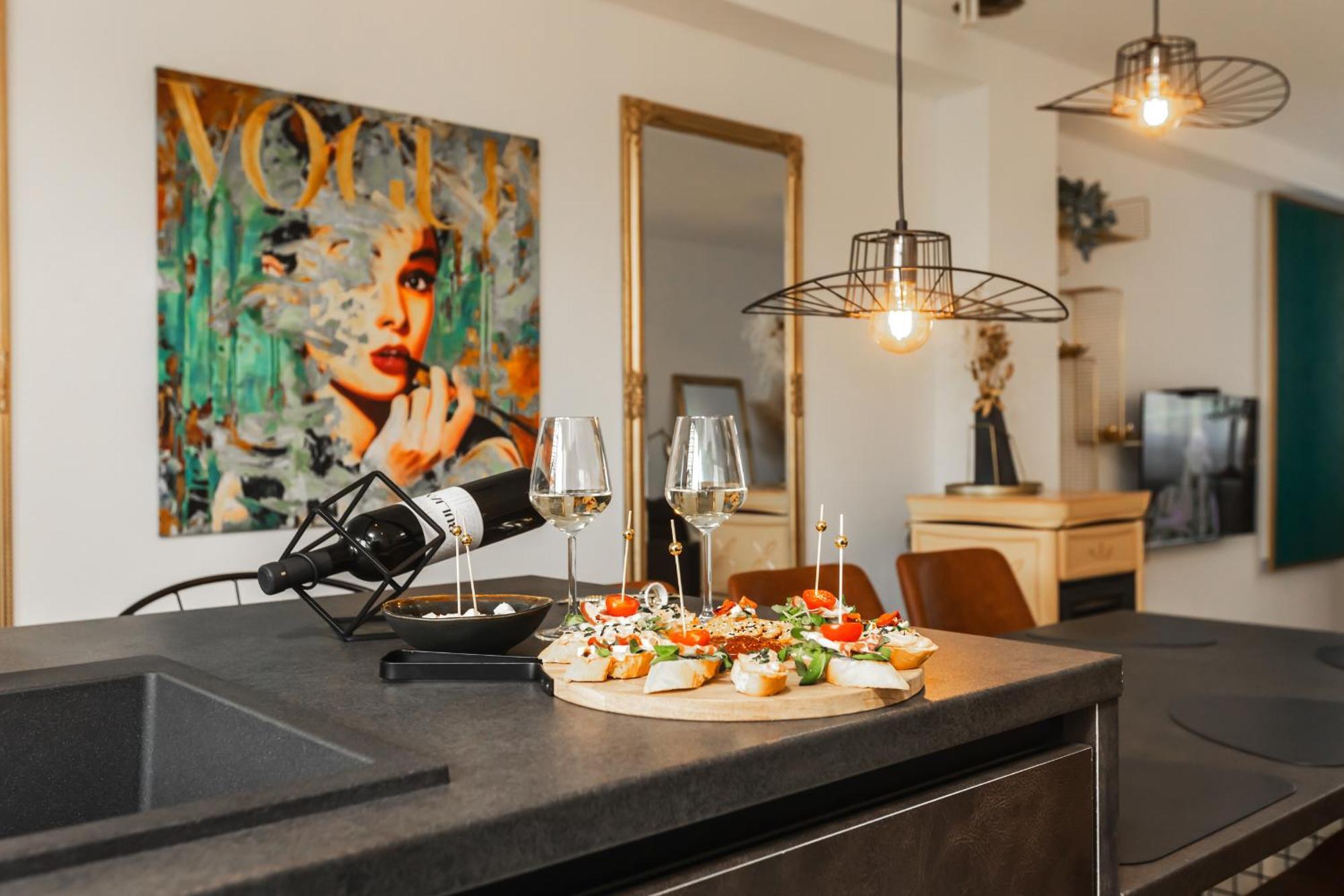 Deluxe Apartment Roma อิโมตสกี ภายนอก รูปภาพ