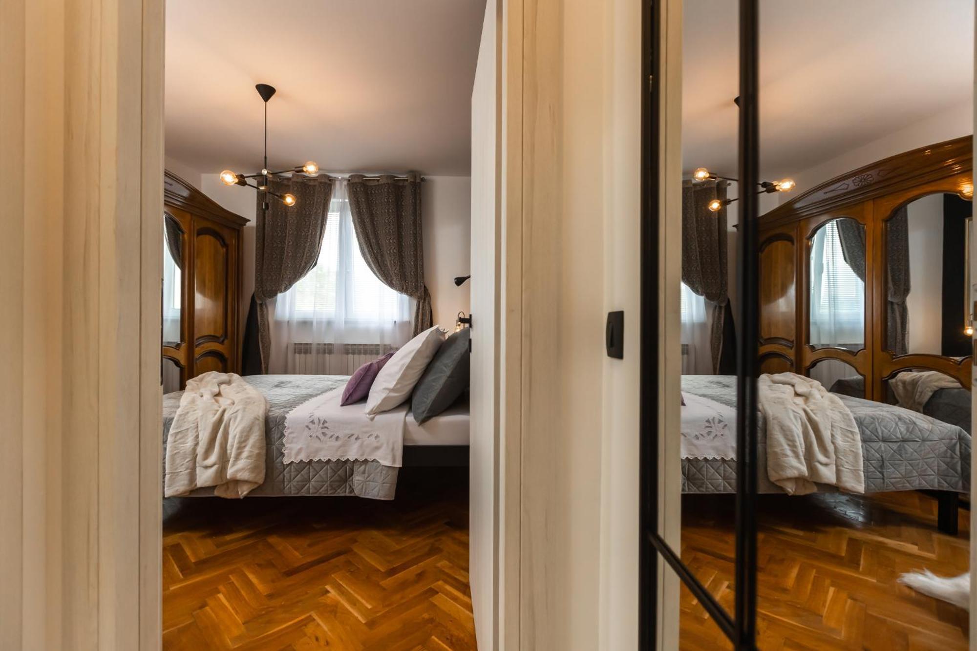 Deluxe Apartment Roma อิโมตสกี ภายนอก รูปภาพ