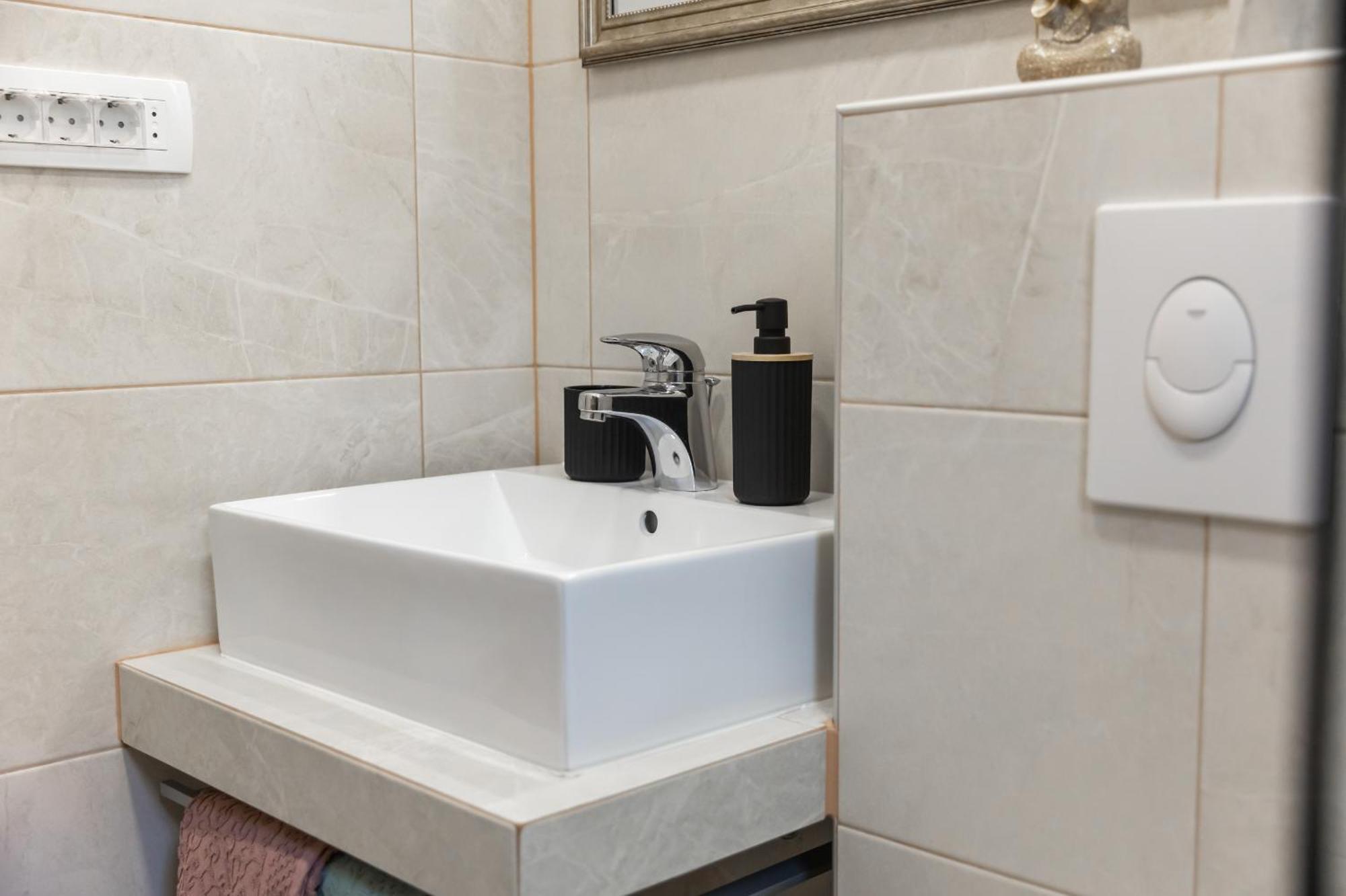 Deluxe Apartment Roma อิโมตสกี ภายนอก รูปภาพ